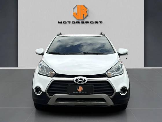 HYUNDAI HB20X 1.6 16V STYLE FLEX 4P AUTOMÁTICO HYUNDAI HB20X 1.6 16V STYLE FLEX 4P AUTOMÁTICO